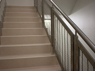 XY-4311 Qatar An Apartment Stairaase